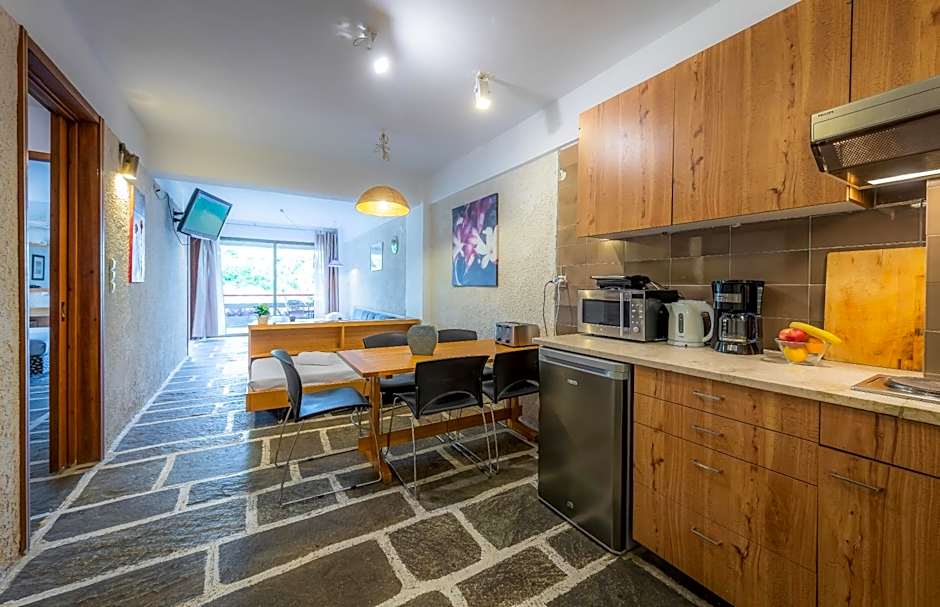 Apollonia Hotel Apartments