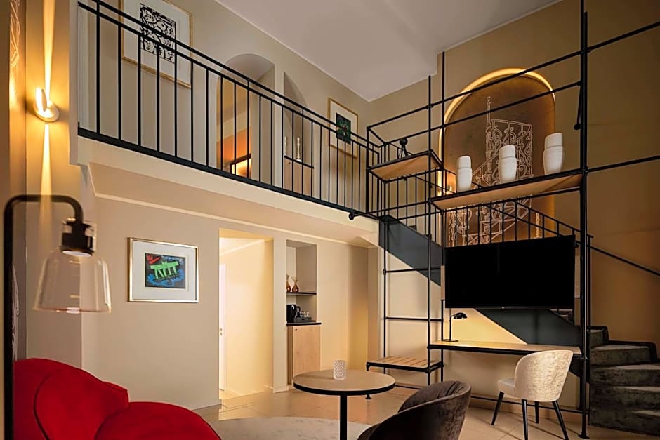 Wasserturm Hotel Cologne, Curio Collection by Hilton