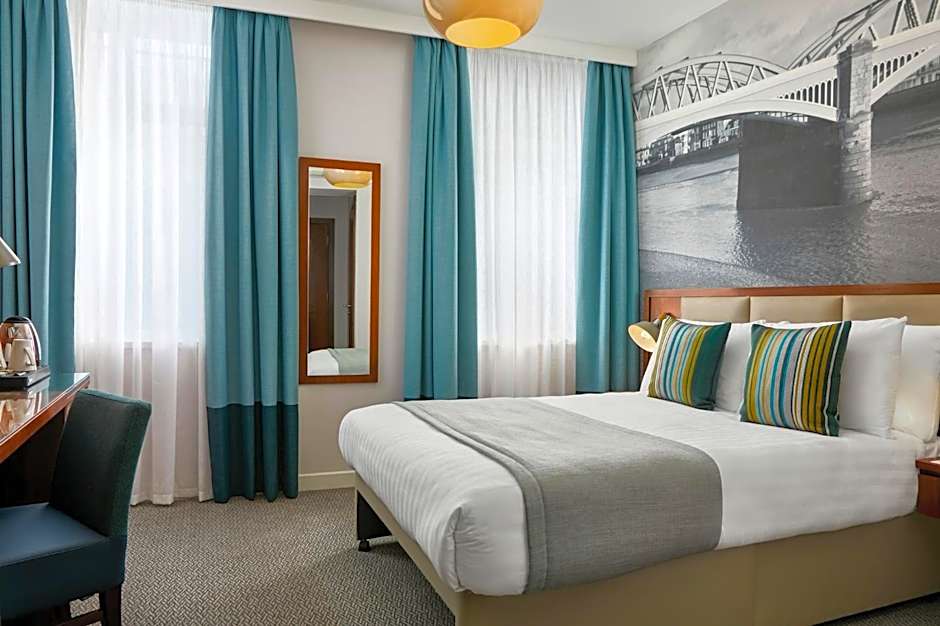 Seraphine Hammersmith Hotel