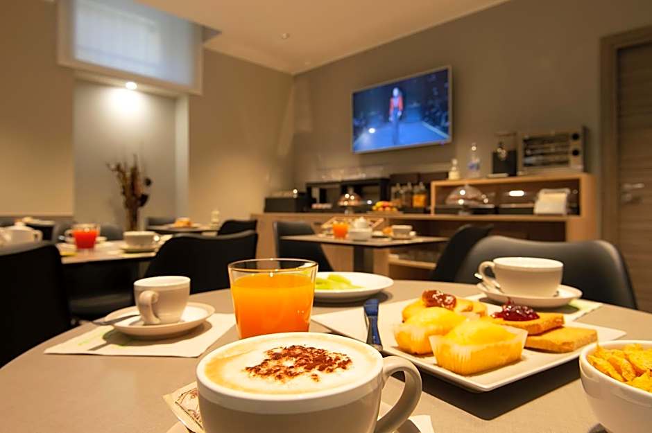 HOTEL H21