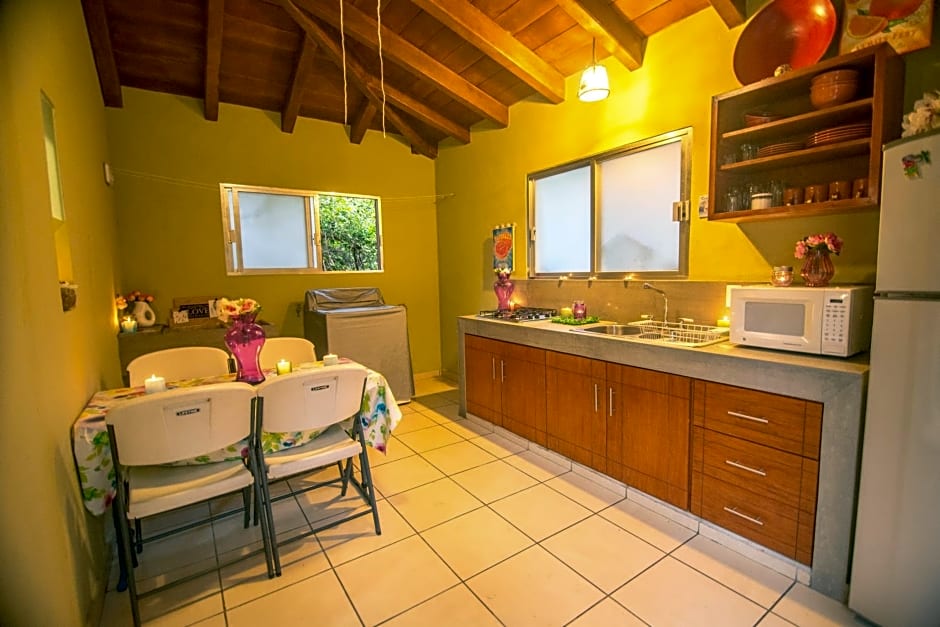 Htl & Villas Comala, alberca , parking, céntricas, Petfriendly