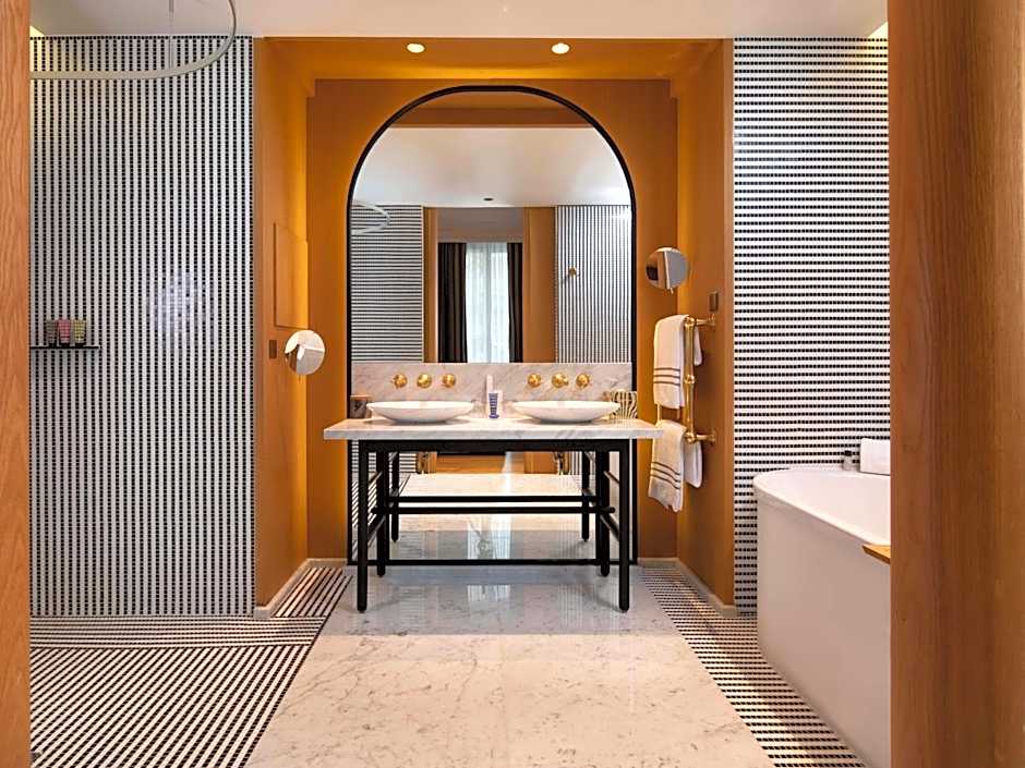 Hôtel Vernet Champs Elysées Paris