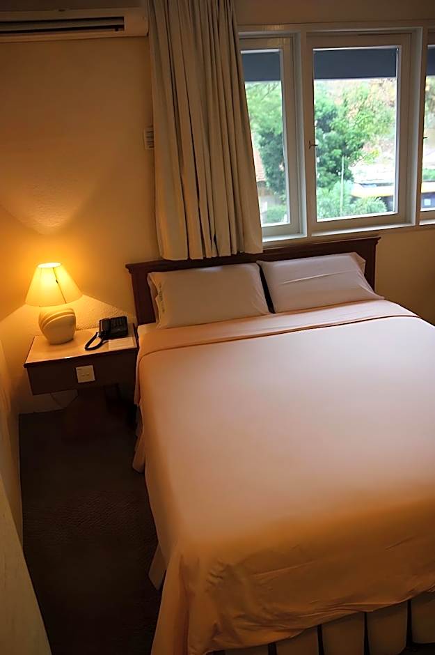 Hotel Waterfall Penang