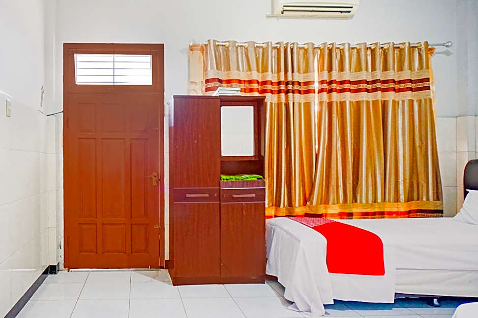 Collection O Darussalam Near Universitas Syiah Kuala Formerly Meurah Mulia