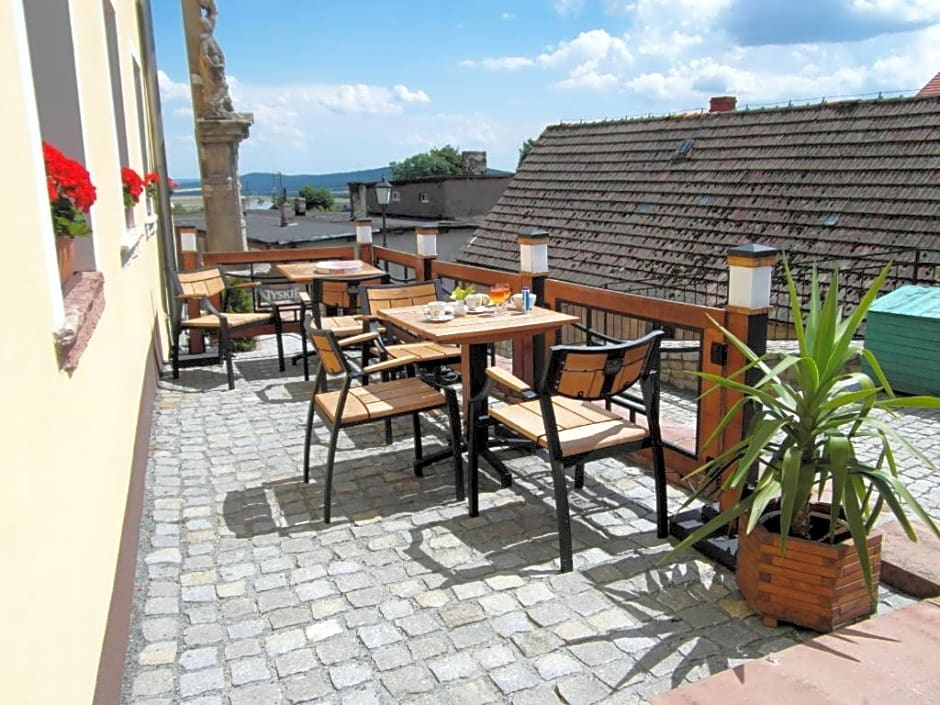 Apartamenty i pokoje gościnne "Wacuś"