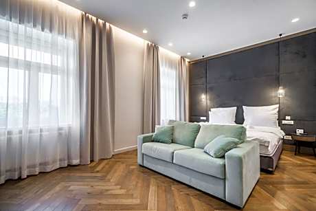 Deluxe Double Room with Extra Bed