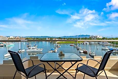 Marina Banderas Suites Hotel Boutique