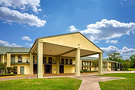 Quality Inn & Conference Center Heber Springs