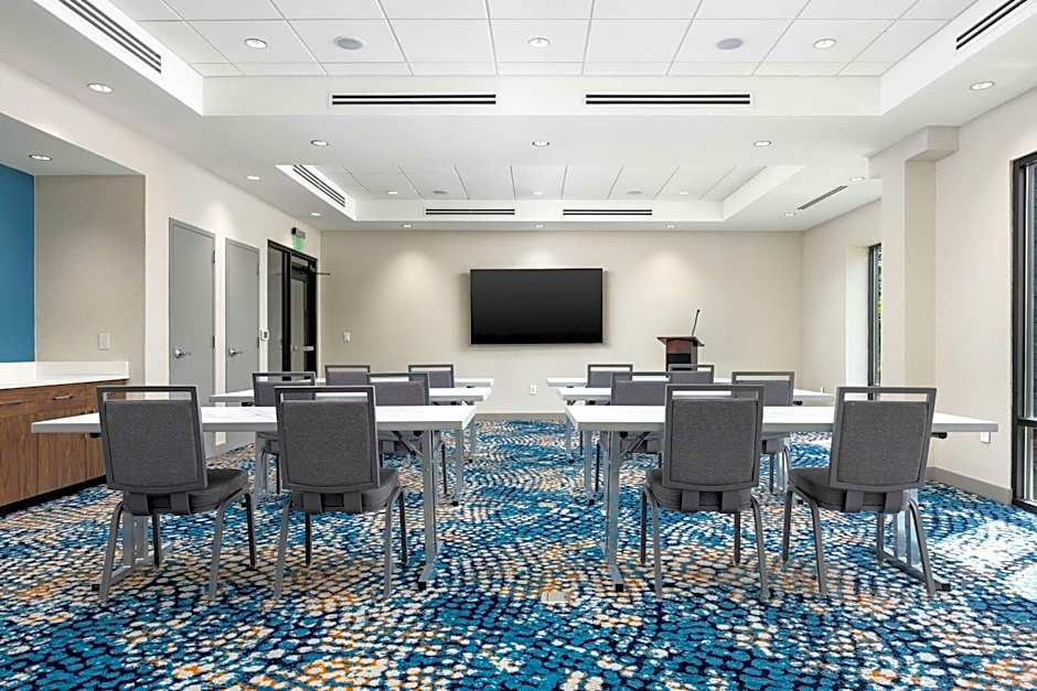 Hampton Inn By Hilton Knoxville-West At Cedar Bluff
