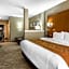 Comfort Suites University