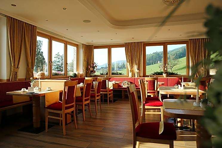 Hotel Garni Dorferwirt am Irrsee