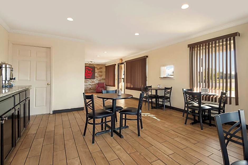 Red Roof Inn Santee