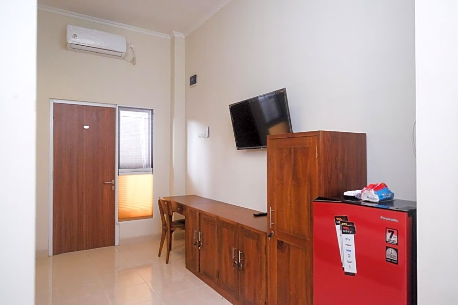 RedDoorz Syariah near Transmart Pabelan Solo