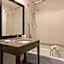 Country Inn & Suites by Radisson, Port Clinton, OH