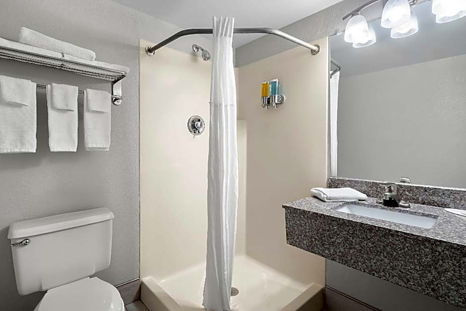 Days Inn by Wyndham Hillsdale