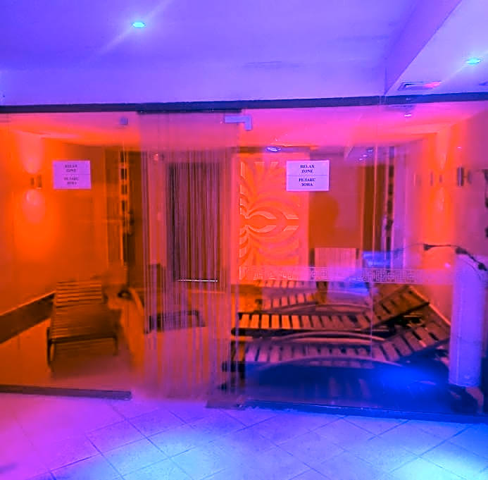 Winslow Infinity Aparthotel