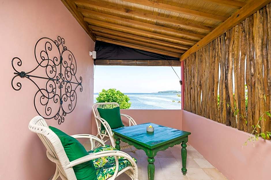 PinkCoco Gili Air - Constant Surprises & for Cool Adults Only