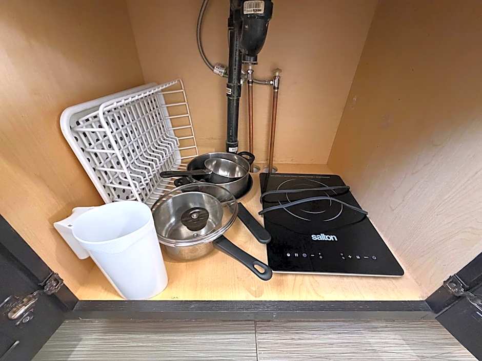 Perth Plaza Inn & Suites