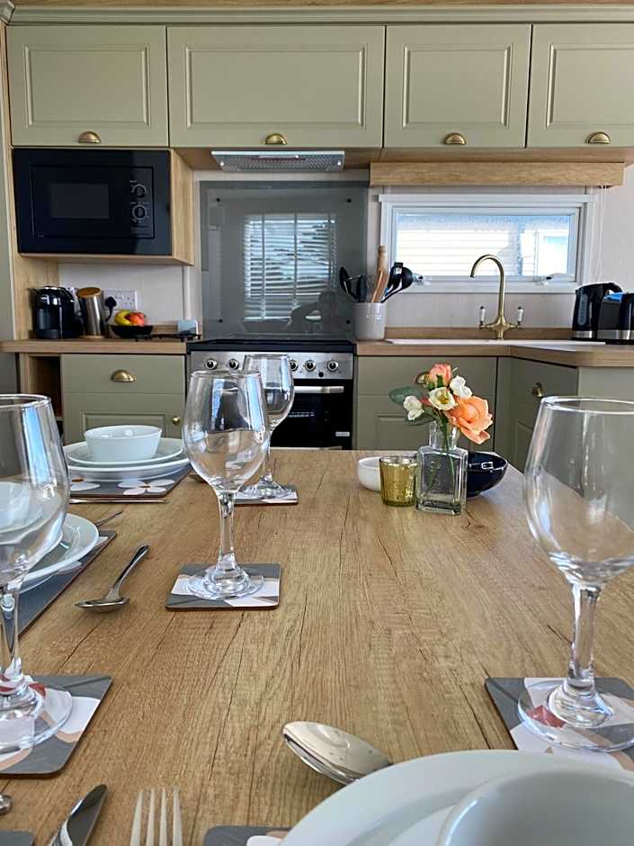 Swift Mosselle Pitch 24 Creek Caravan Park dog friendly