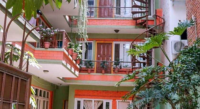 Hotel Backpackers Inn