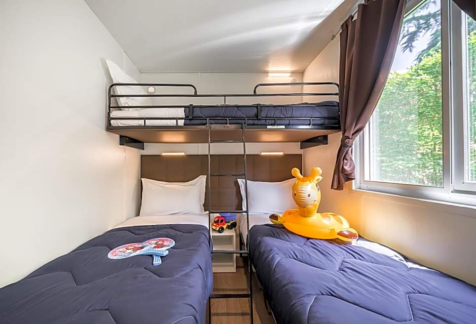 hu Montescudaio village