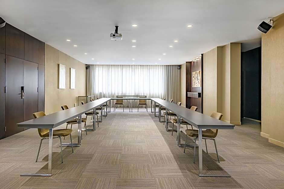 AC Hotel by Marriott Valencia