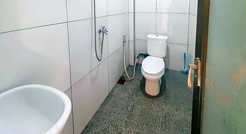 Delvia Bromo Homestay Mitra RedDoorz