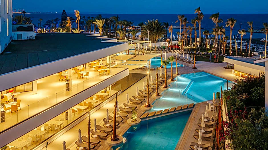 Lordos Beach Hotel & Spa