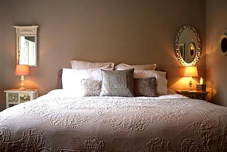 Mortimer Trail B and B