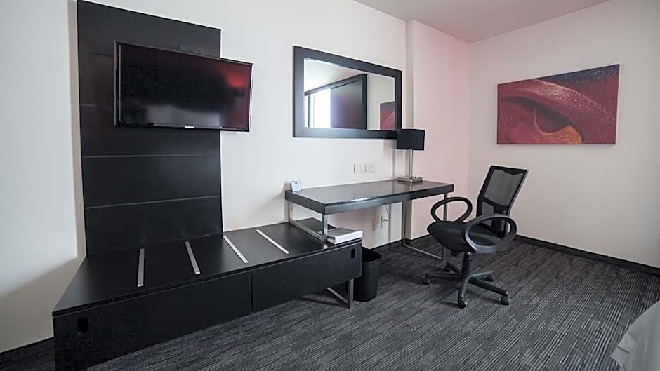 Holiday Inn Express Toluca Galerias Metepec By IHG