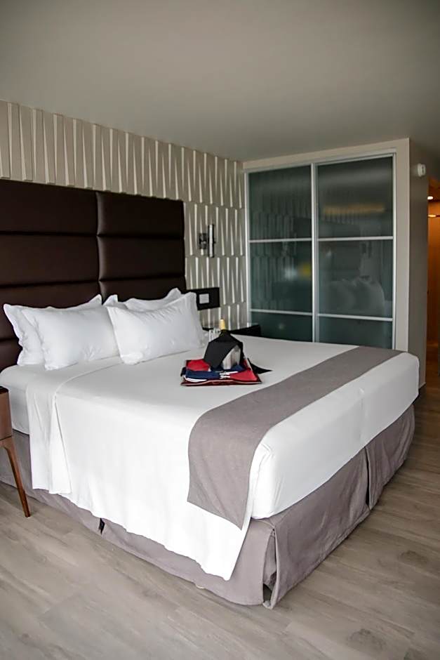 Plaza Paitilla Inn