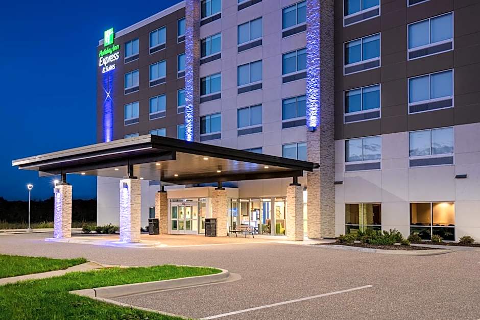 Holiday Inn Express And Suites Beloit By IHG