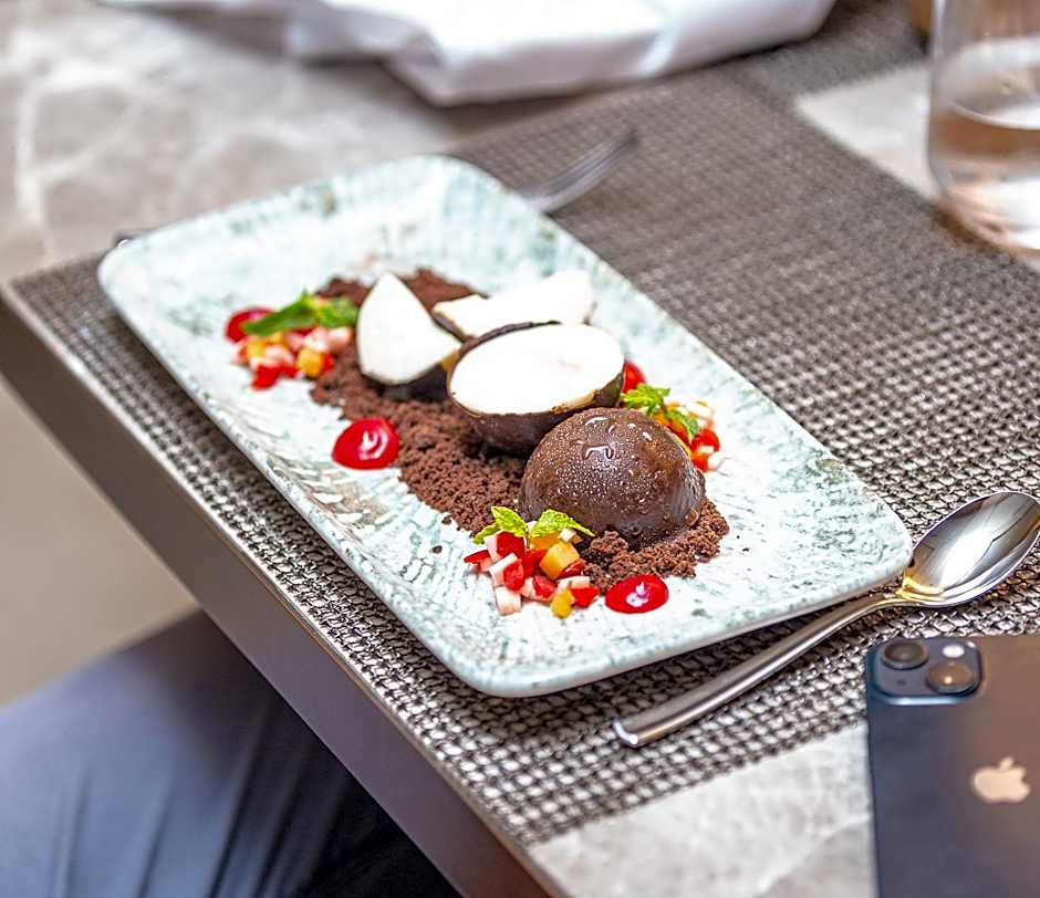Movenpick Ambassador Hotel Accra