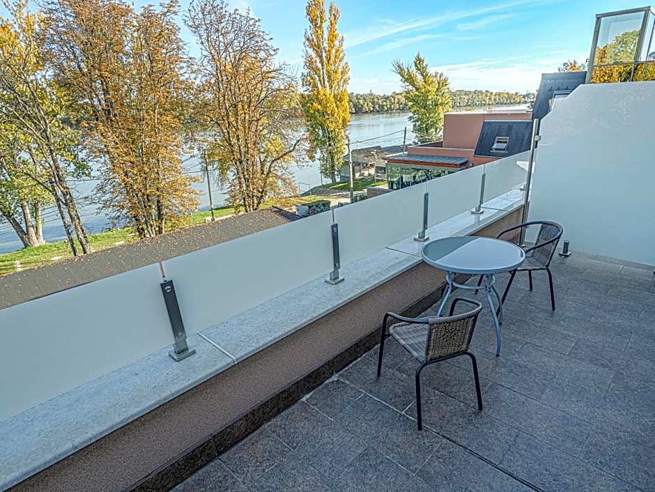 Holiday Beach Budapest Wellness Hotel with Sauna Park