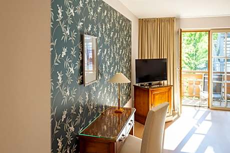 Deluxe Double Room with Balcony