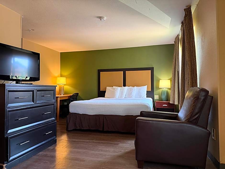 Hawthorn Extended Stay by Wyndham Irving Las Colinas