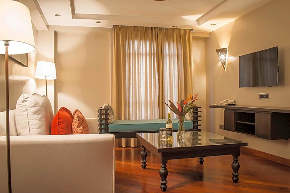 Longonot Place Serviced Apartment-Nairobi, City Centre CBD