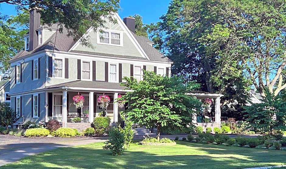 Niagara River Estate