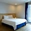 HOTEL52