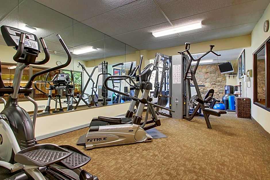 Holiday Inn Westbury-Long Island By IHG