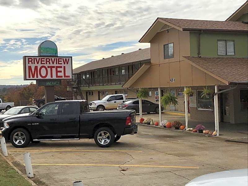 Riverview Trout Lodge