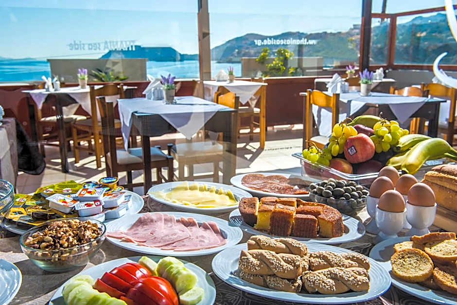 Thania Seaside Smotel - Adults Only