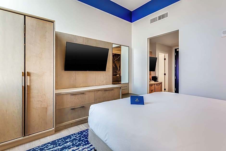 Serena Hotel Aventura, Tapestry Collection By Hilton