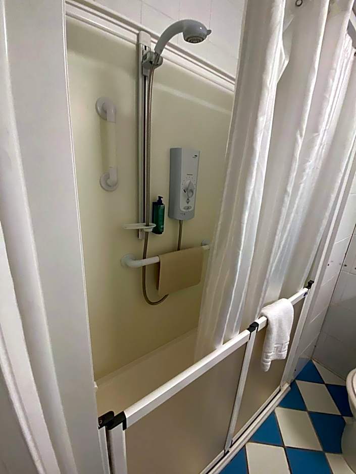 Tiverton Hotel Lounge & Venue