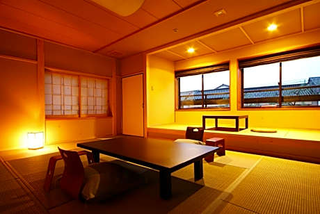 Japanese-Style Room