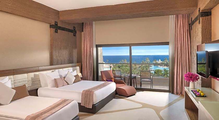 Noahs Ark Deluxe Hotel Spa