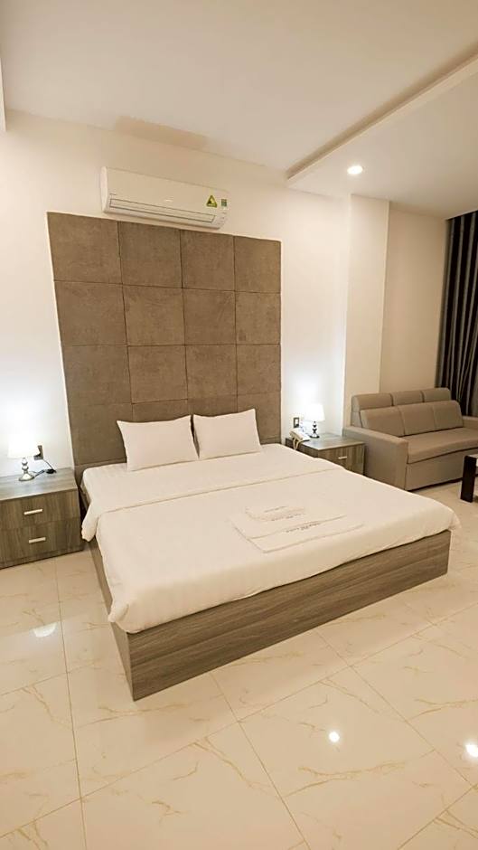 White Diamond Airport Hotel 