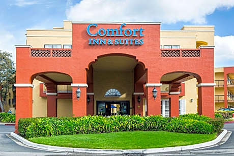 Comfort Inn & Suites San Francisco Airport North
