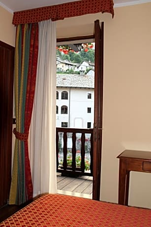 Single Room with Bathroom