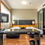 Paraiso Suites by Charlie